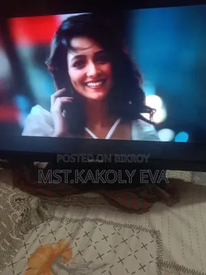৩২" টিভি ওয়ালটন কাল রঙ