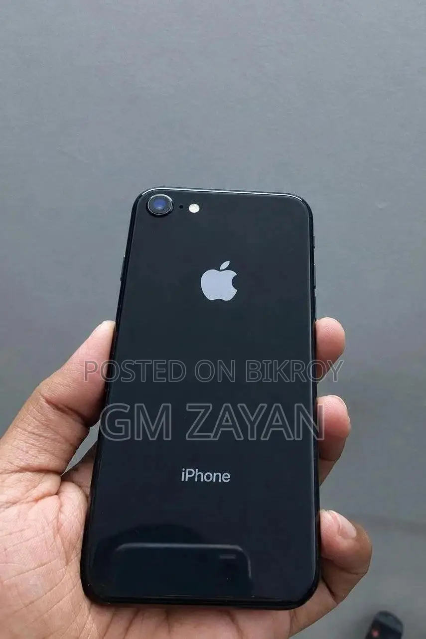 অ্যাপল আইফোন ৮ ৬৪ জিবি ব্ল্যাক