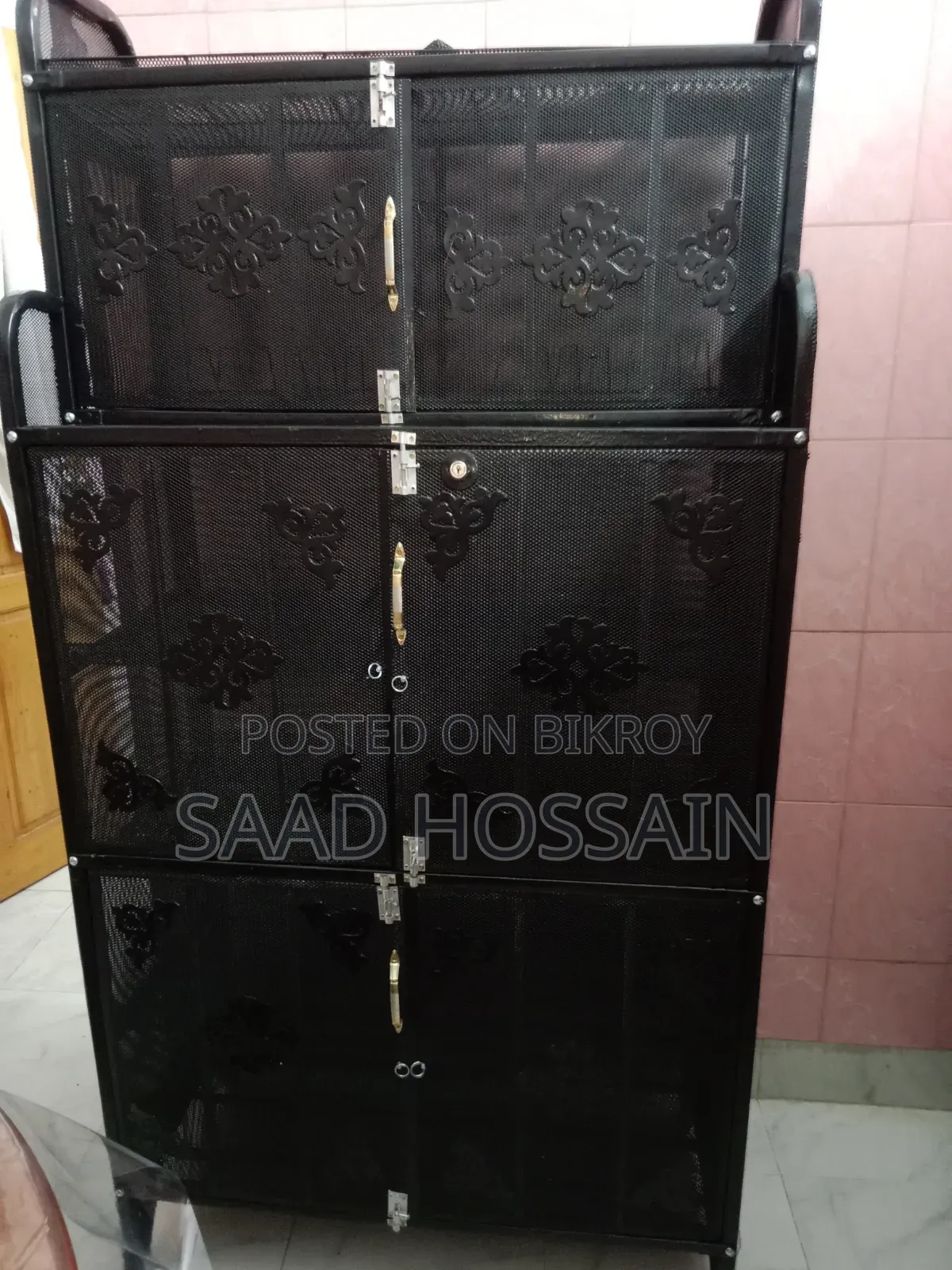 Kitchen Cabinet