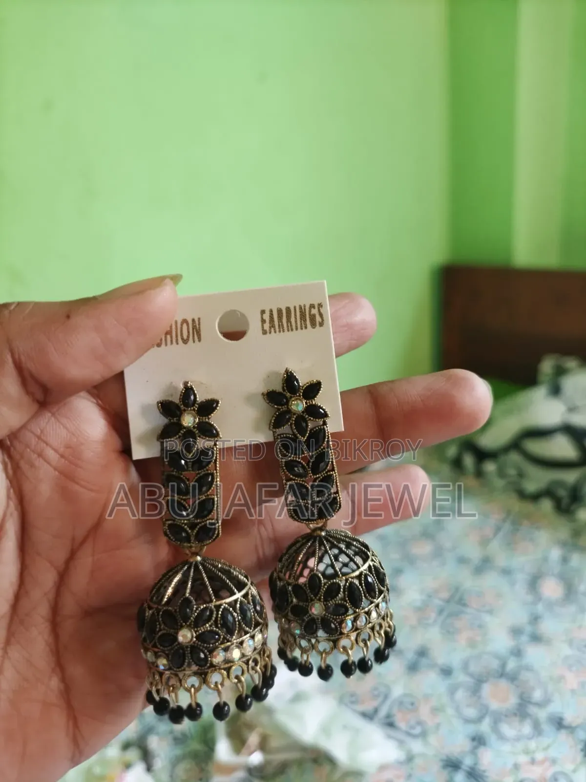 Earrings / Crab Band