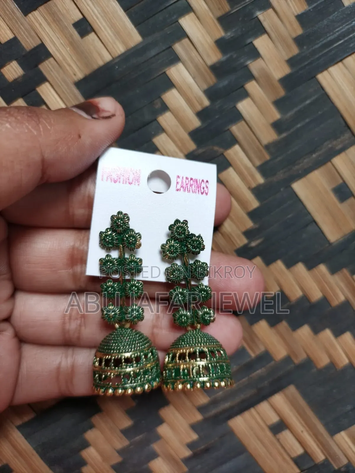 Earrings / Crab Band