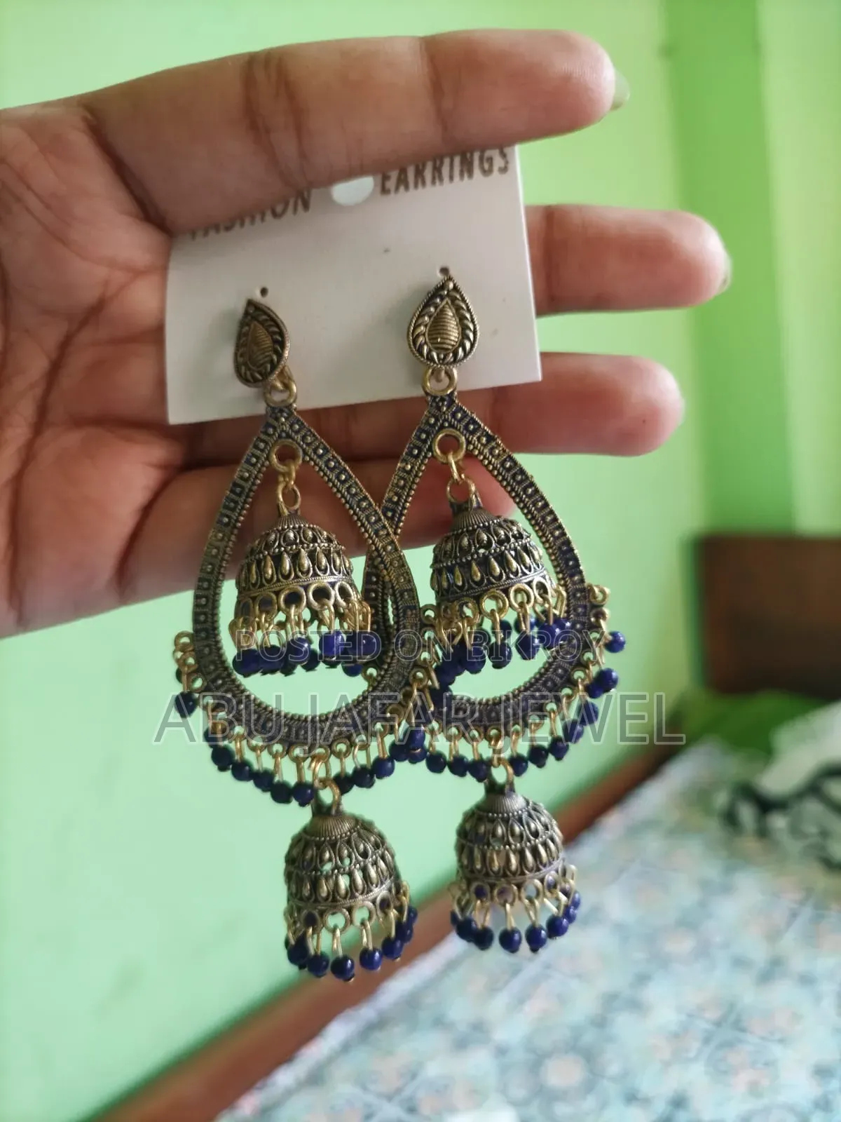 Earrings / Crab Band