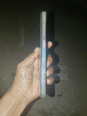 ইনফিনিক্স স্মার্ট ৮ ৬৪ জিবি গোল্ড