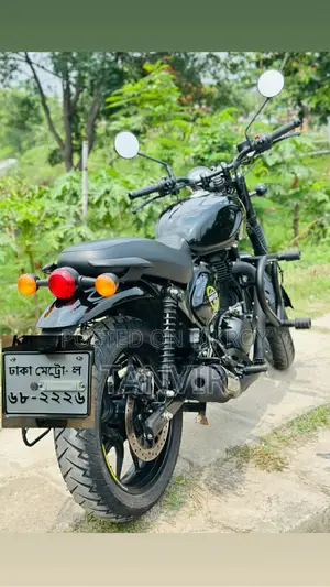 Hunter Cafe Racer 350cc 2025 Black