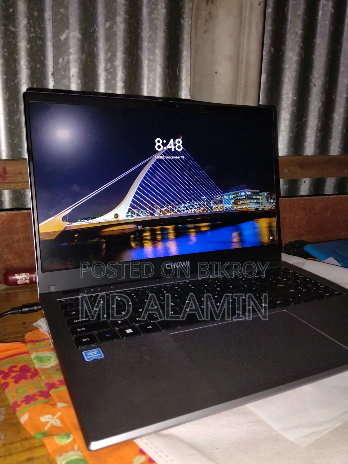 Laptop Chuwi HeroBook Plus 8GB Intel SSD 256GB