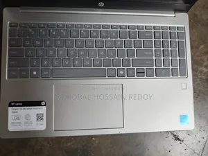 Laptop HP 15-fd1020ns 8GB Intel Core i3 SSD 256GB