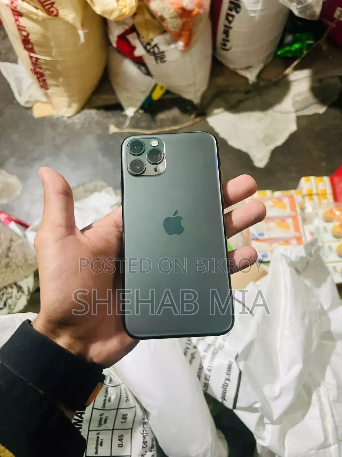 New Apple iPhone 11 64 GB Black