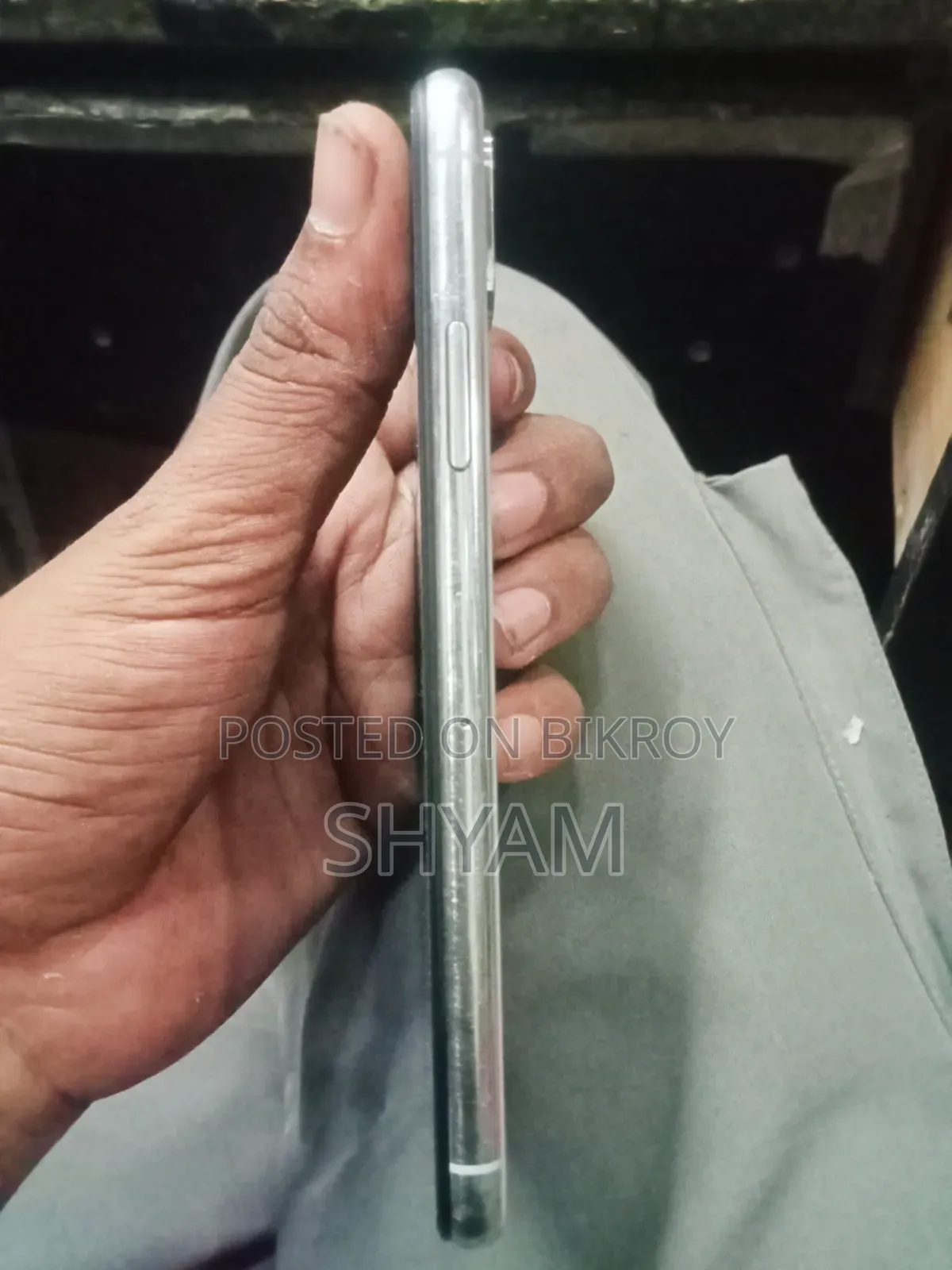 Apple iPhone X 64 GB White