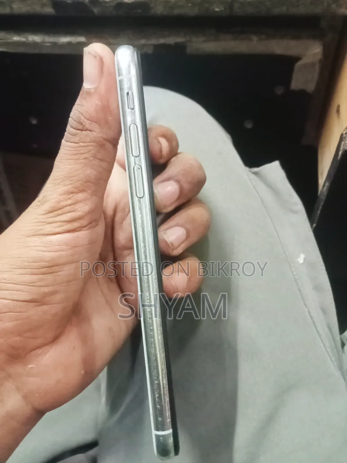 Apple iPhone X 64 GB White