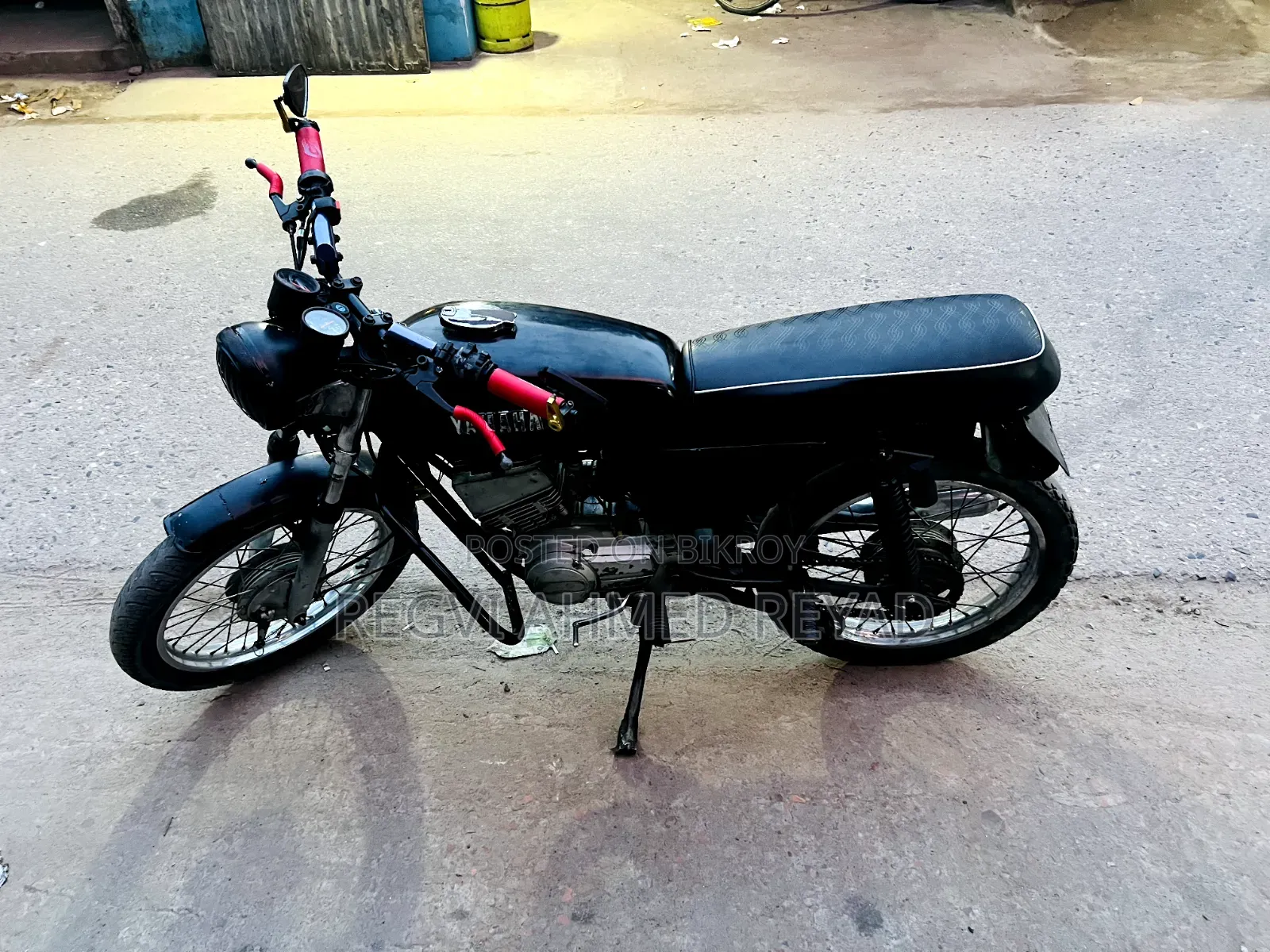 Yamaha 2010 Black