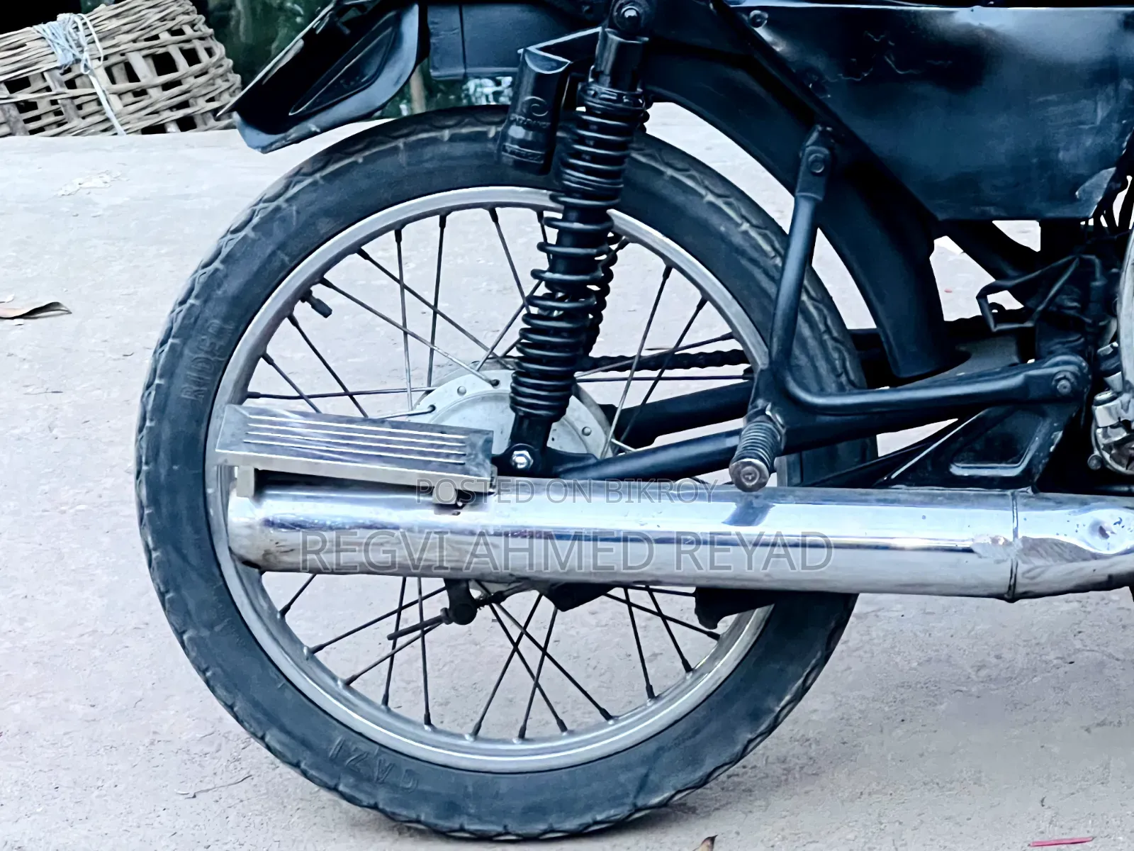 Yamaha 2010 Black