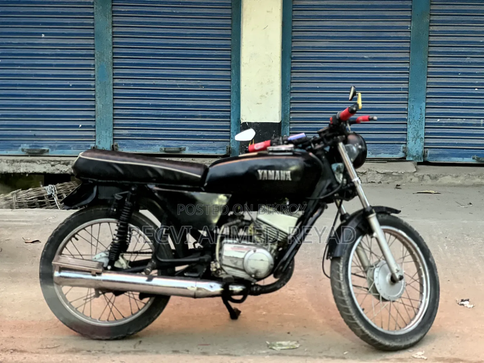 Yamaha 2010 Black