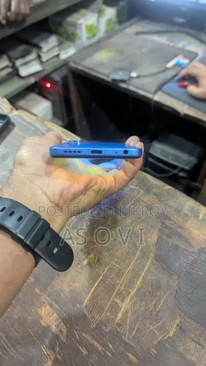 Infinix Hot 60i 128 GB Blue