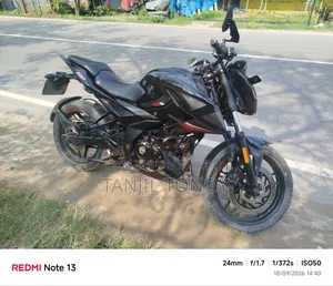 বাজাজ পালসার এন১৬০ ২০২৪ ব্ল্যাক