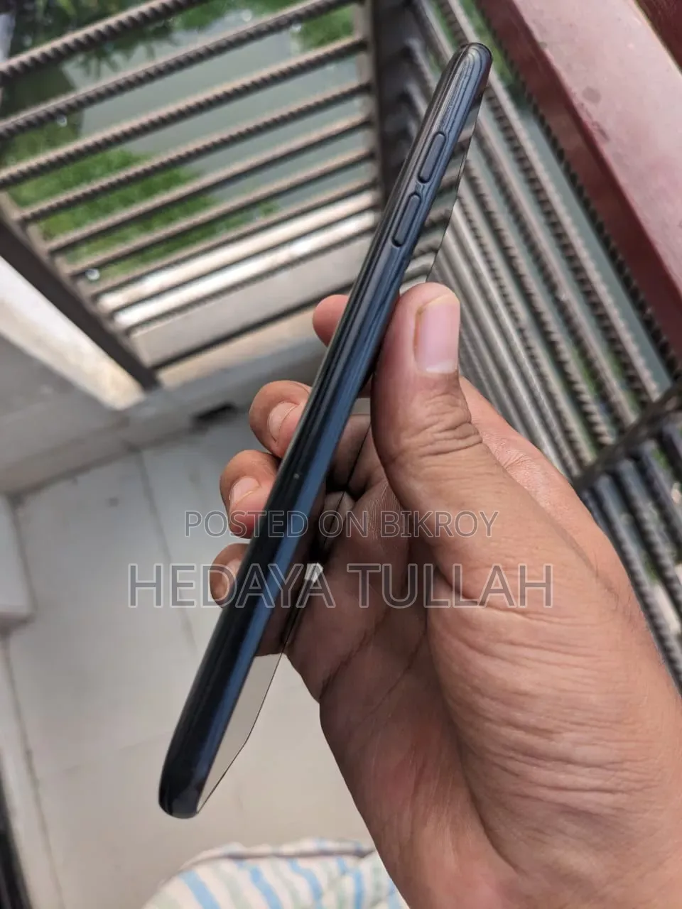 এলজি কে ৯ ১৬ জিবি ব্ল্যাক