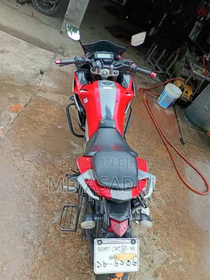Yamaha Fazer FI V2 2017 Red