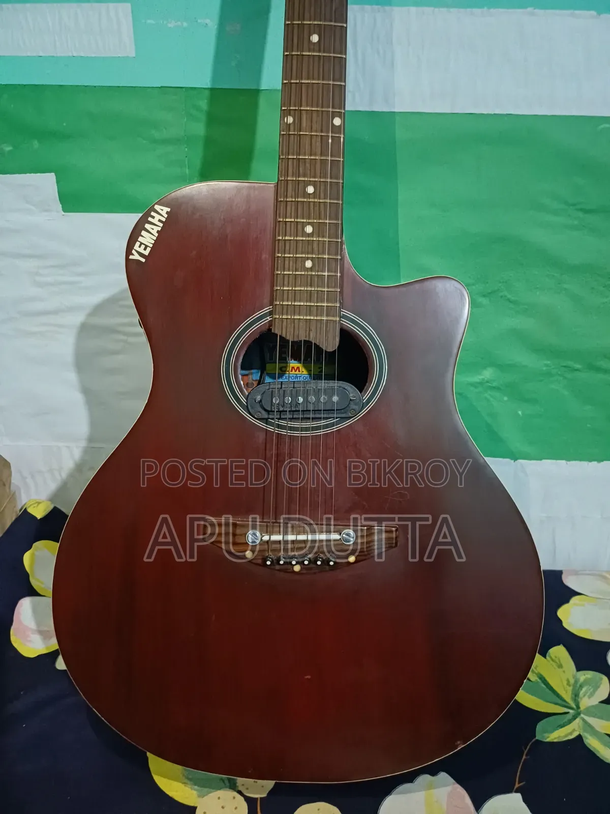 Yamaha Guitar