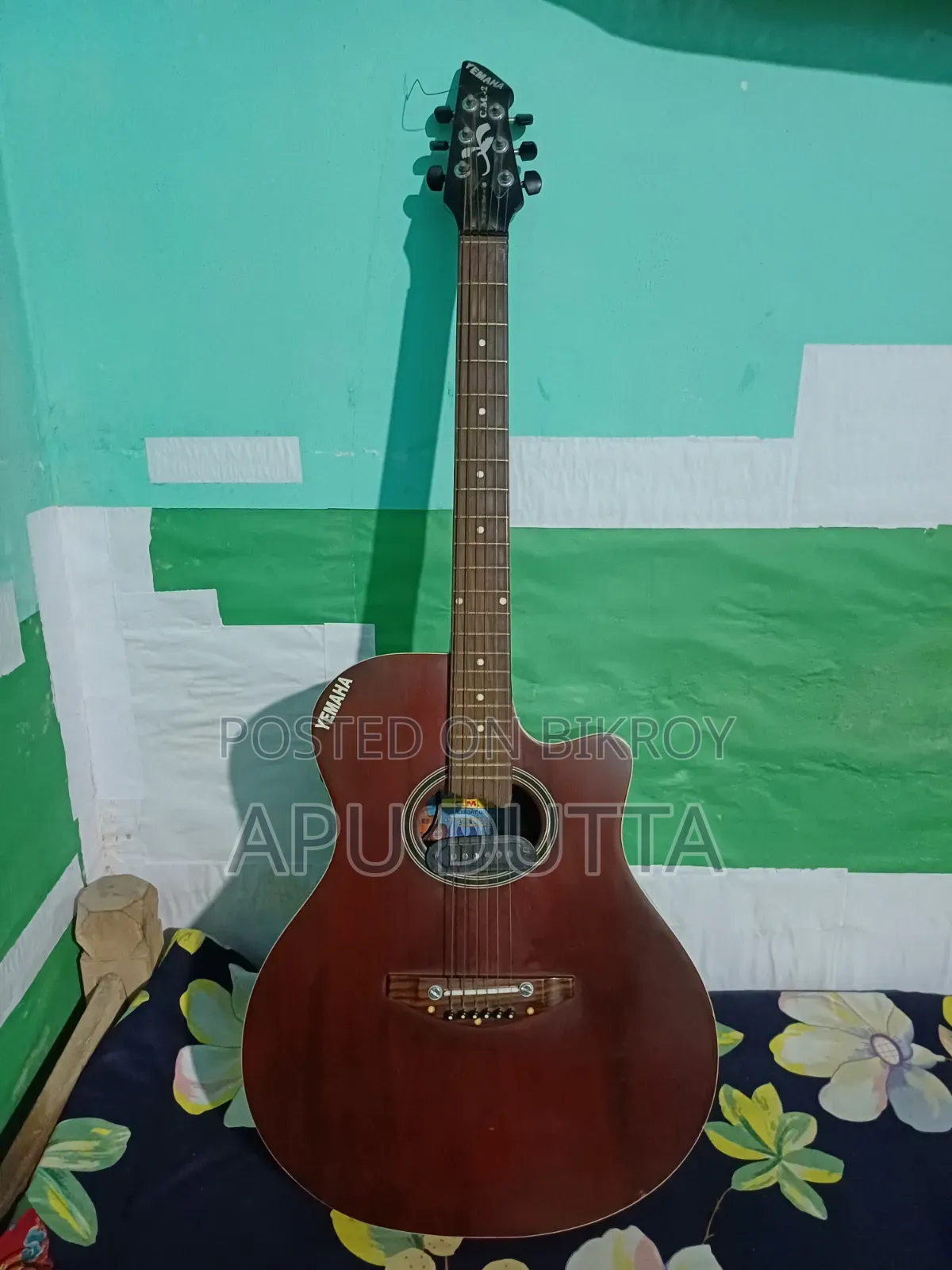 Yamaha Guitar