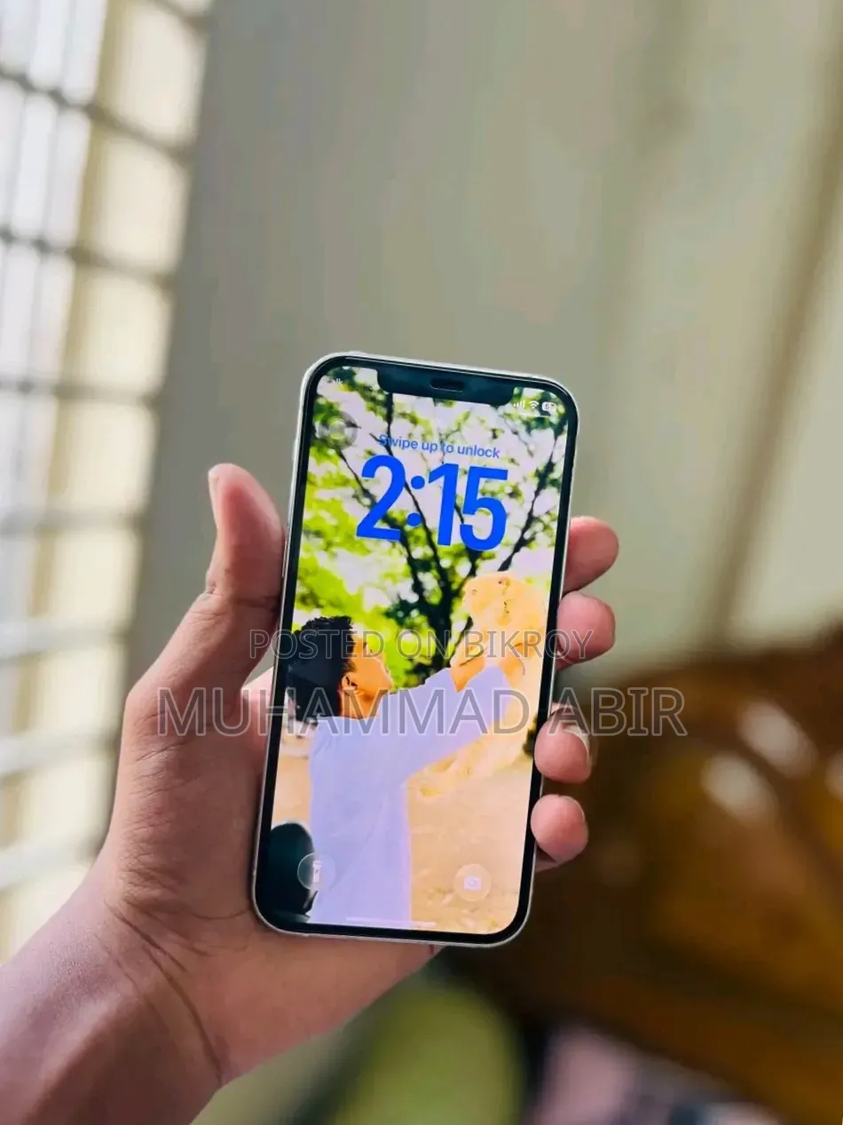 অ্যাপল আইফোন ১১ ১২৮ জিবি হোয়াইট