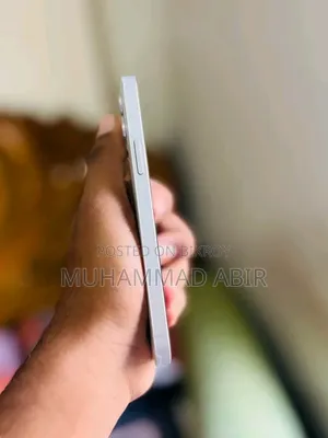 অ্যাপল আইফোন ১১ ১২৮ জিবি হোয়াইট
