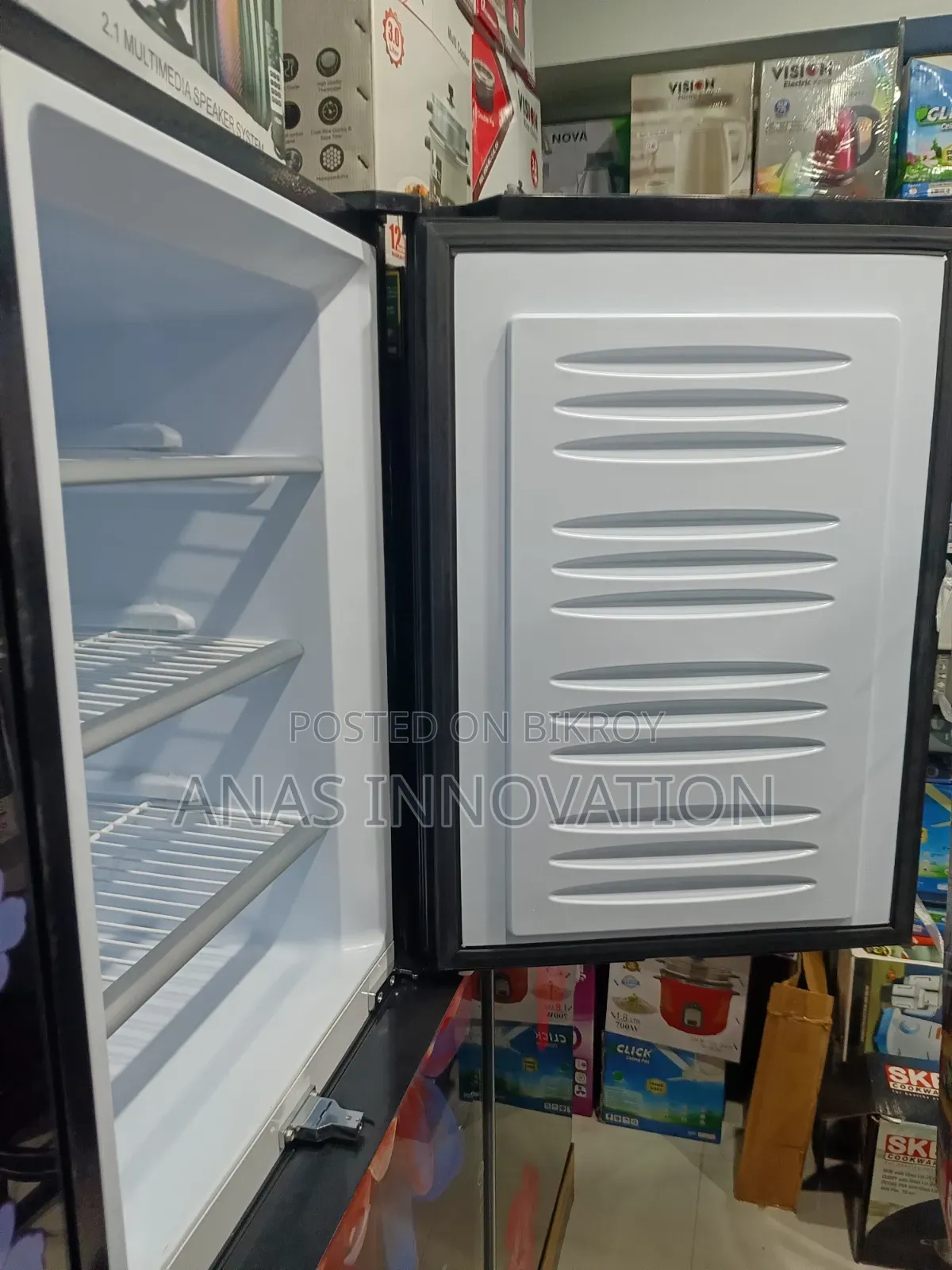 Vision 240 Liter Glass Door Refrigerator Water DO Daisy Bottom Mount
