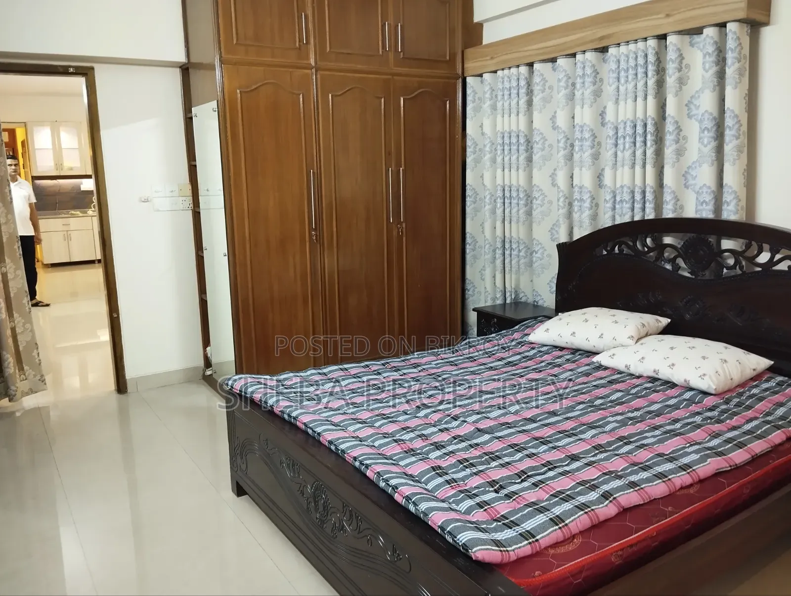 গুলশানে ভাড়ার জন্য সাজানো ৩ বেডরুমের অ্যাপার্টমেন্ট