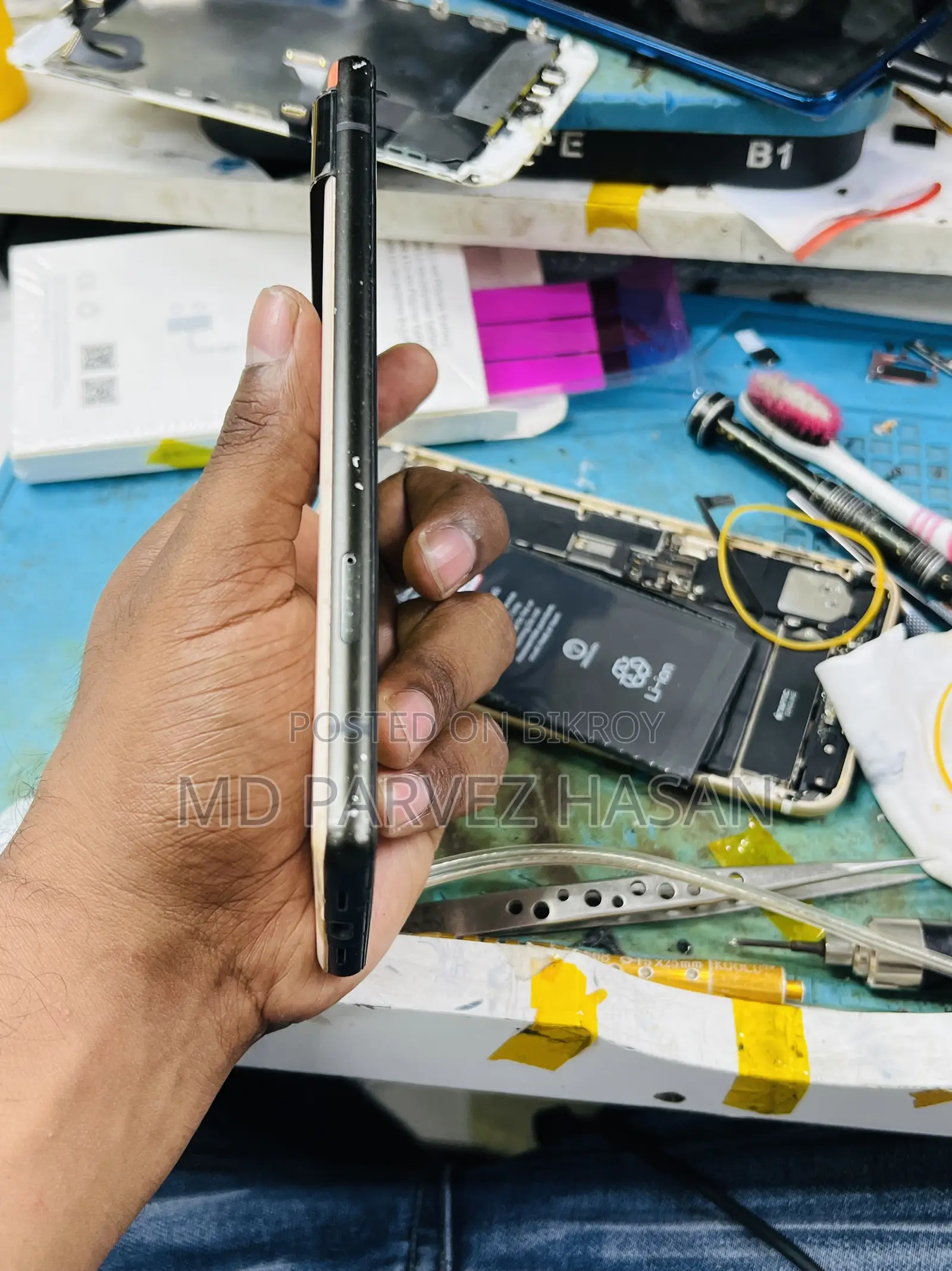 ইএল ১২৮ জিবি ব্ল্যাক