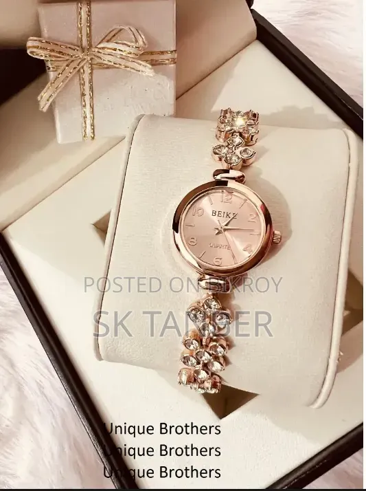 Simple Elegant Design Rose Gold Analog Watch for Girls