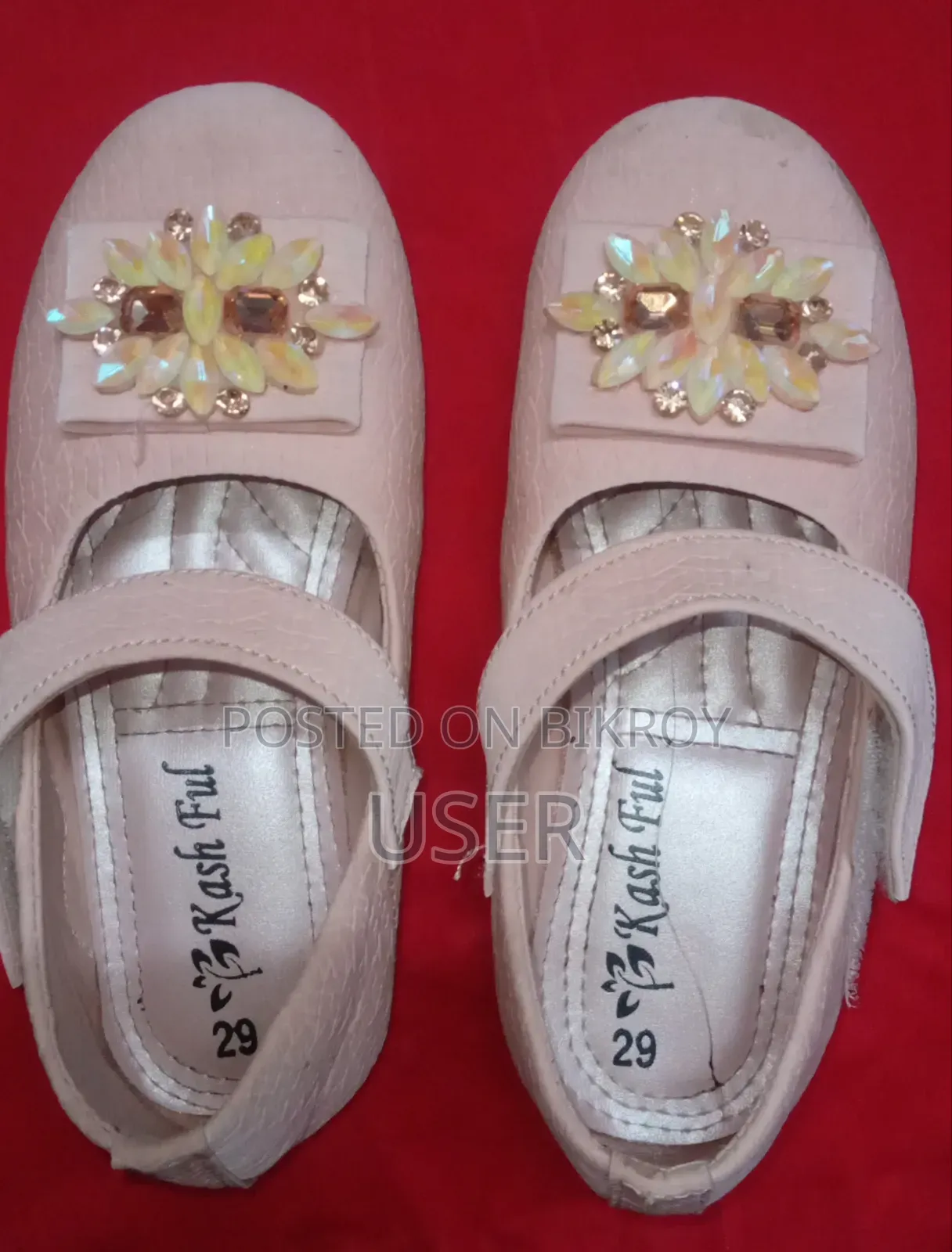 Will sell 5 years old kid's shoes. Absolutely fresh. Used for one day.