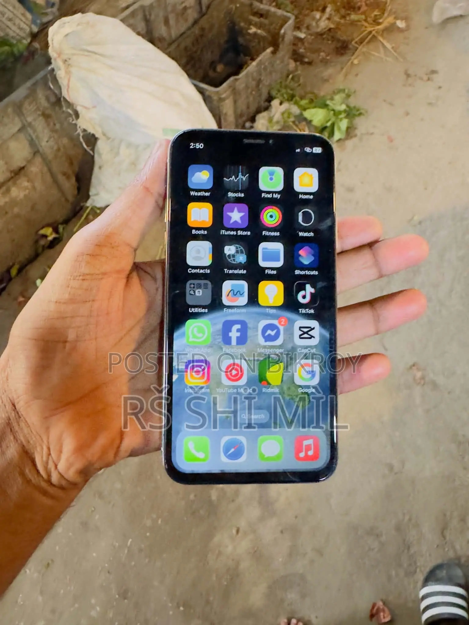 অ্যাপল আইফোন এক্স ২৫৬ জিবি কালো