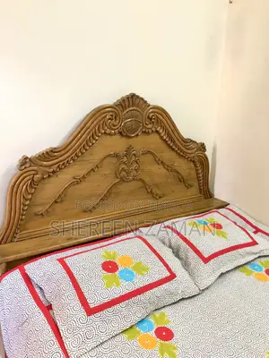 Double Bed 5x7 Feet Teak Wood