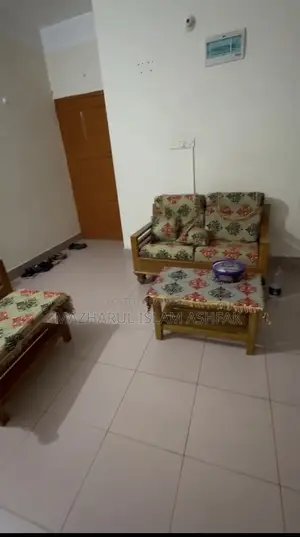 Furnished 3-Bedroom Apartment in Shahi Eidgah for rent