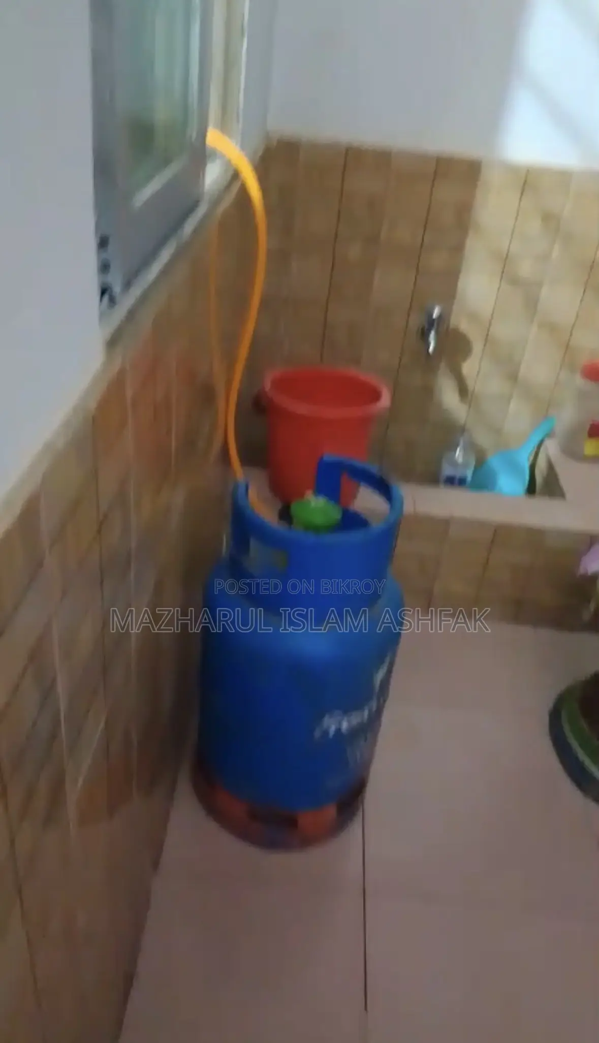 Furnished 3-Bedroom Apartment in Shahi Eidgah for rent