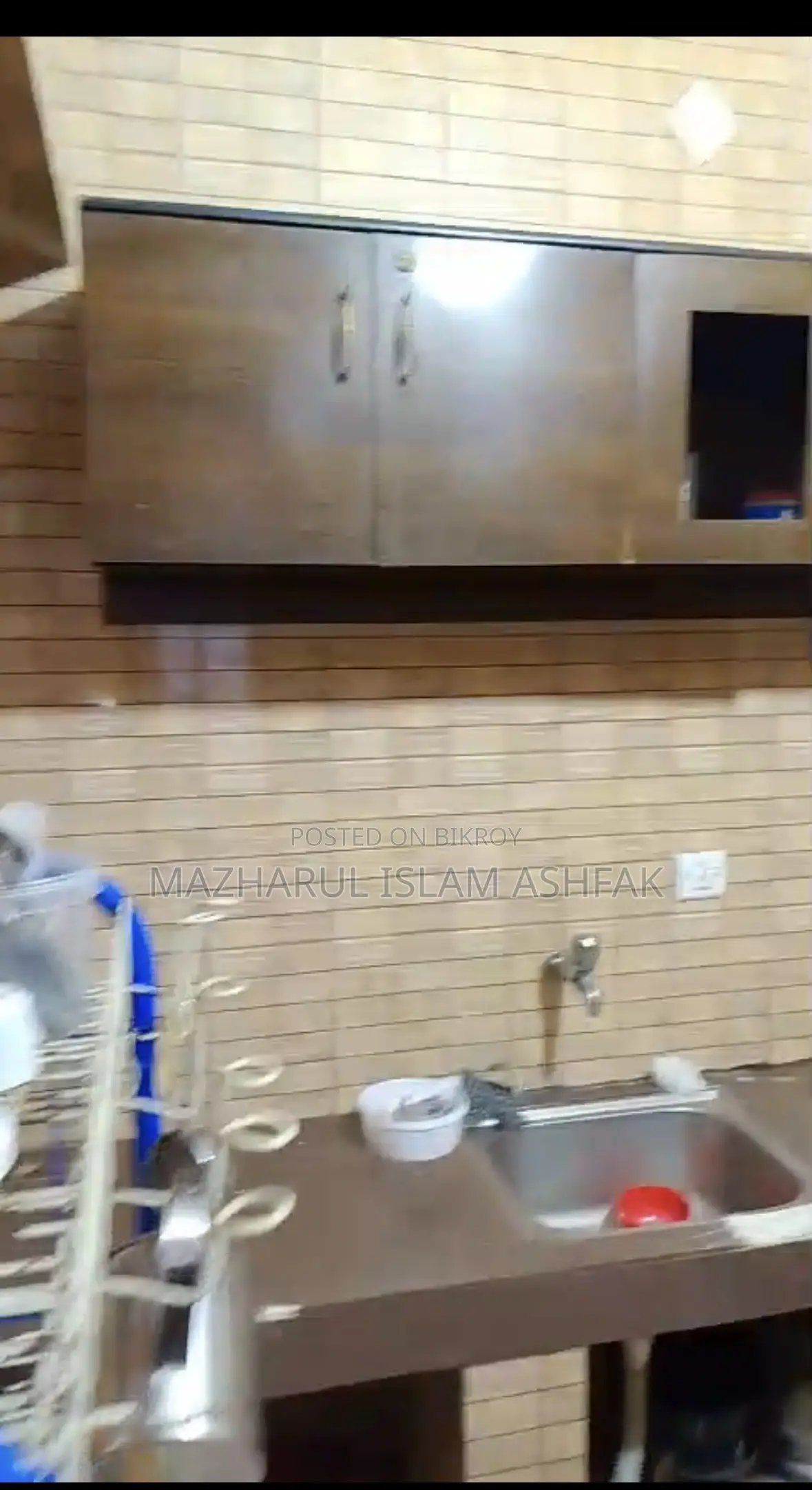 Furnished 3-Bedroom Apartment in Shahi Eidgah for rent