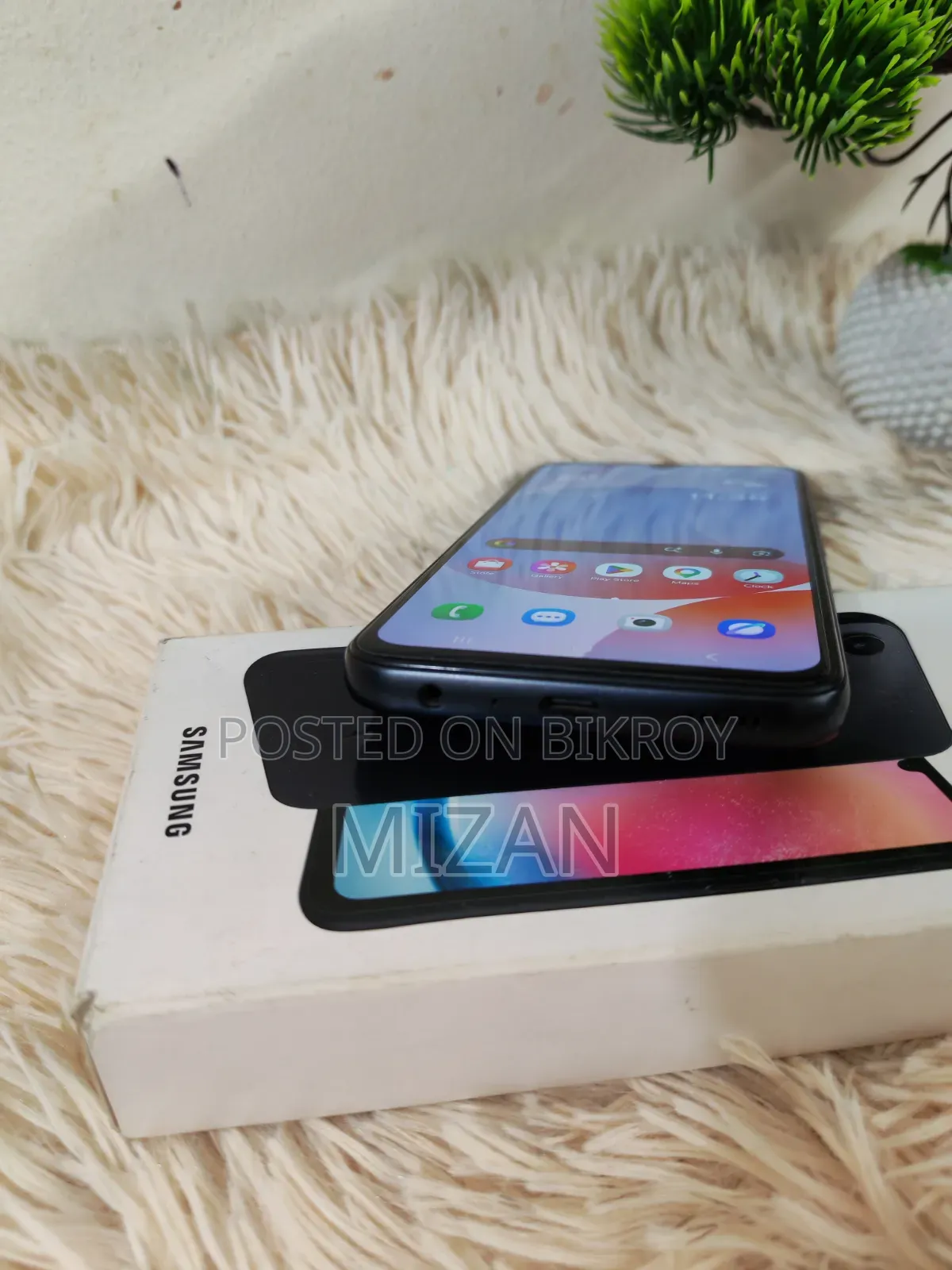 স্যামসাং গ্যালাক্সি এ২৪ ১২৮ জিবি ব্ল্যাক