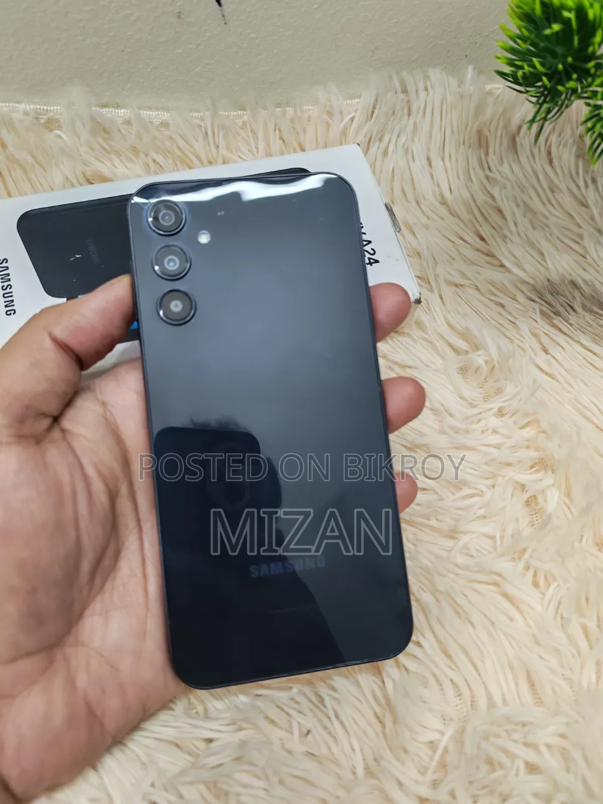 স্যামসাং গ্যালাক্সি এ২৪ ১২৮ জিবি ব্ল্যাক