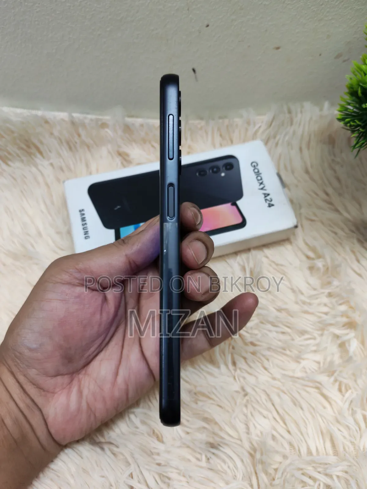 স্যামসাং গ্যালাক্সি এ২৪ ১২৮ জিবি ব্ল্যাক
