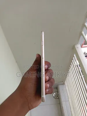 Apple iPhone 6s 64 GB Graphite