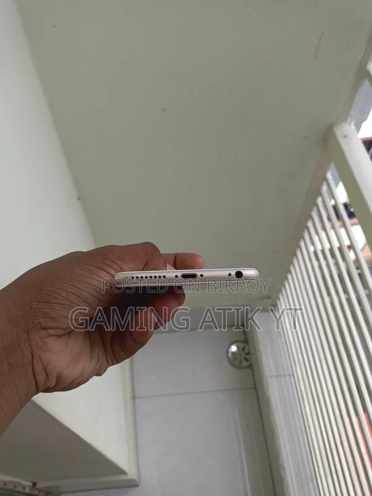 Apple iPhone 6s 64 GB Graphite