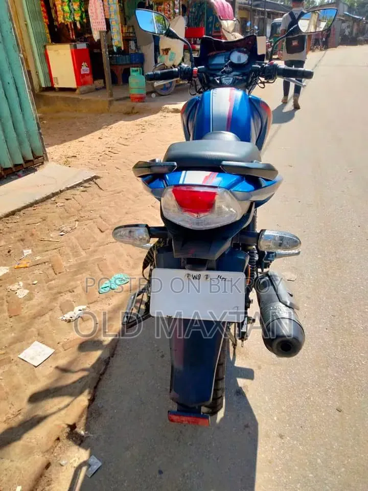 টিভিএস আপাচে RTR 160 2V 2024 ব্লু