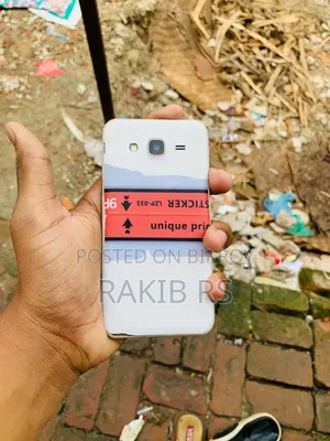 স্যামসাং গ্যালাক্সি জে৫ ১৬ জিবি কালো