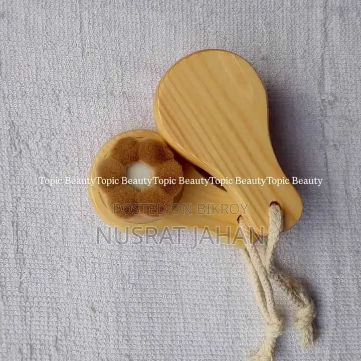 অব্যবহৃত কাঠের ফেস ক্লেঞ্জিং ব্রাশ
