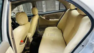 Toyota Corolla 2000 Silver