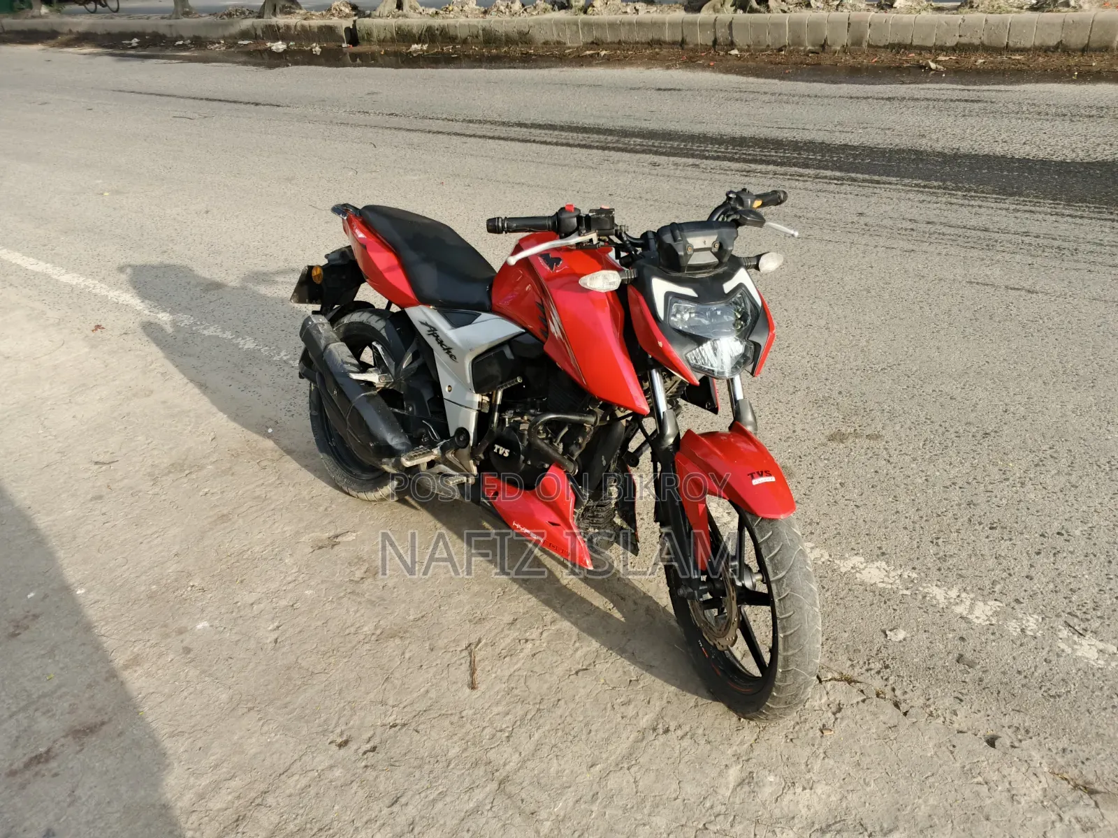 টিভিএস আপাচি ১৬০ ৪ভি ২০২১ লাল