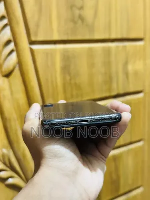 Apple iPhone X 64 GB Black