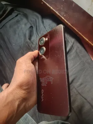 Vivo Y18 128 GB Bronze