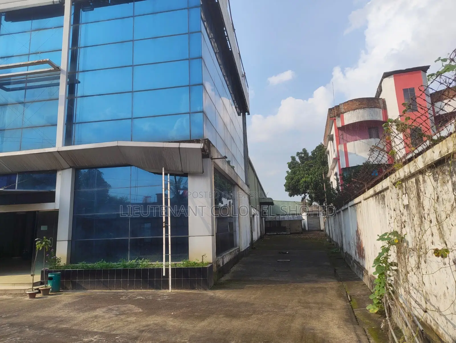 ফ্যাক্টরি/গুদাম ঘরের ভাড়া