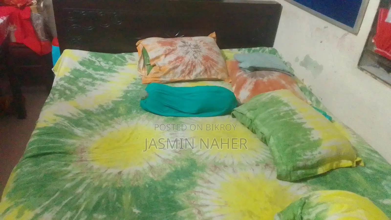 Semi Double Bed
