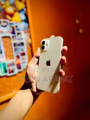 অ্যাপল আইফোন ১২ ১২৮ জিবি সাদা