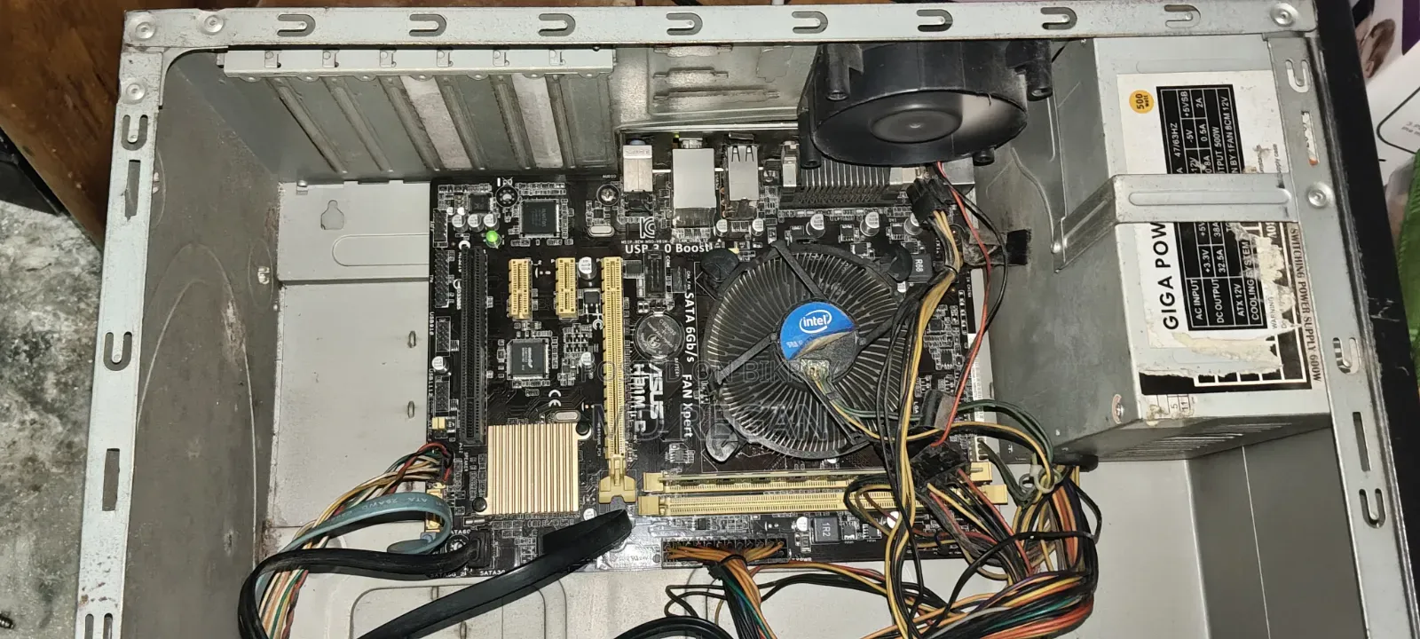 Desktop Computer Asus 8GB Intel Core i5 SSD 256GB